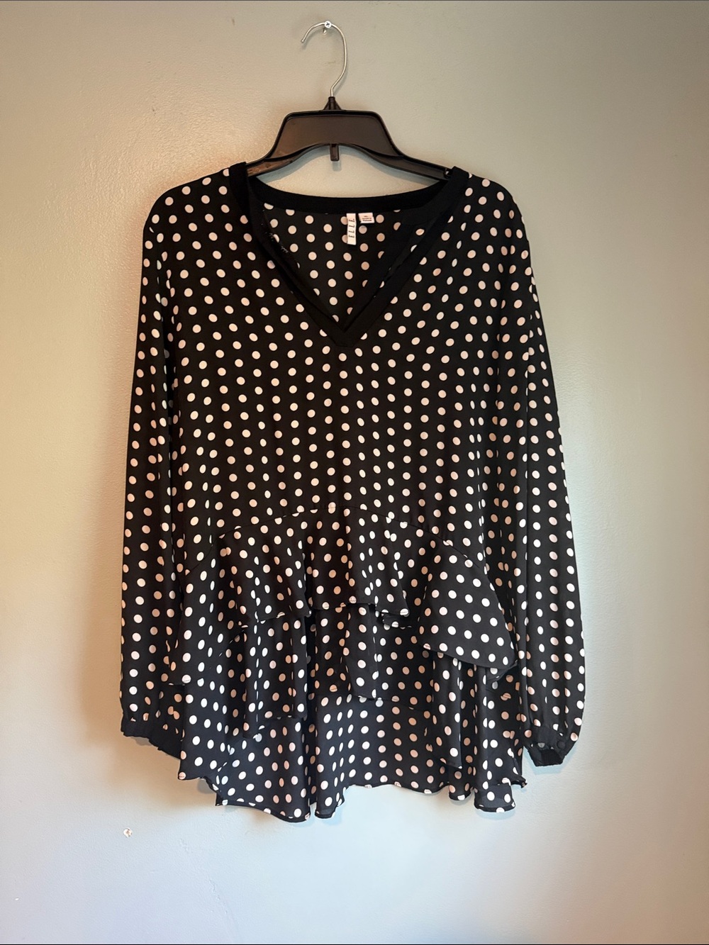 Elle Black & White Polka Dot V-Neck Ruffle Tunic